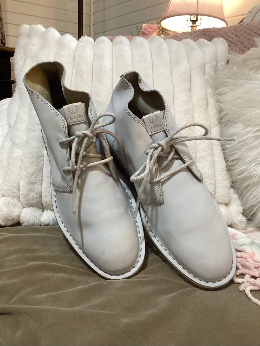 Cole Haan minimal light